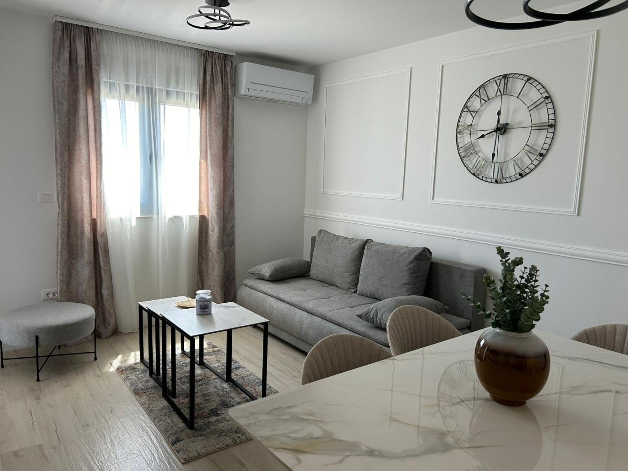 Apartments L-A-M Podstrana Kültér fotó